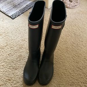 Hunter women’s rain boots